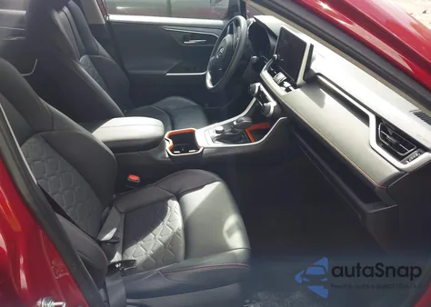 2024 Toyota Rav4 Adventure z USA, uszkodzony, nr VIN 2T3J1RFV2RW420781